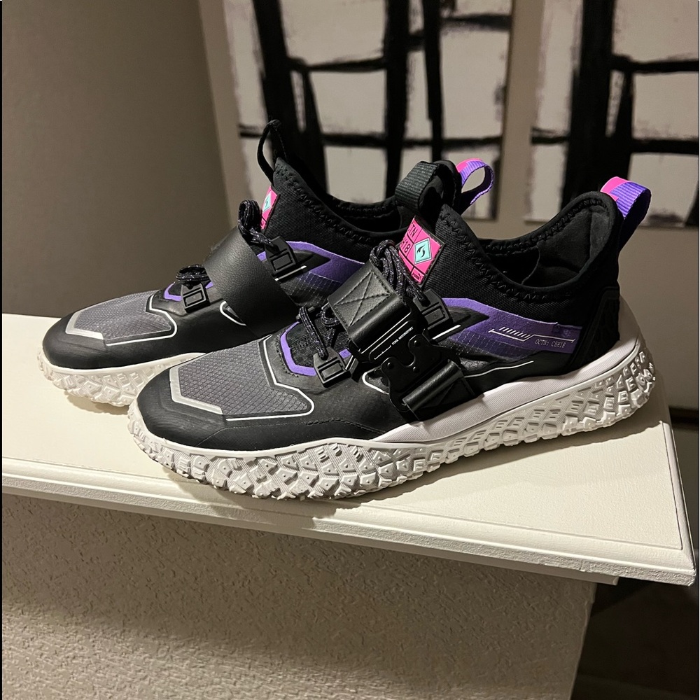 PUMA HI OCTN ROBOTTO - Size 10.5